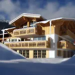 Apartman Berggluehen *