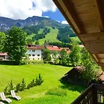 Berggluehen Appartement Oberjoch